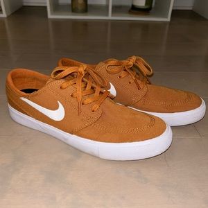 Stefan Janoski Orange Skateboard Sneakers- Men’s size 9